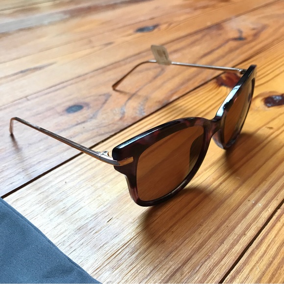 Loft Brown Tortoiseshell Gold Sunglasses, NWT, 6” - Picture 4 of 14